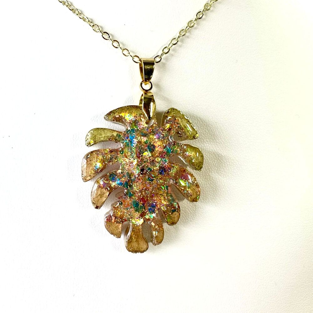 Handmade Gold Glitter Leaf Resin Pendant Necklace | Sparkle Nature Jewelry - Picture 3 of 3